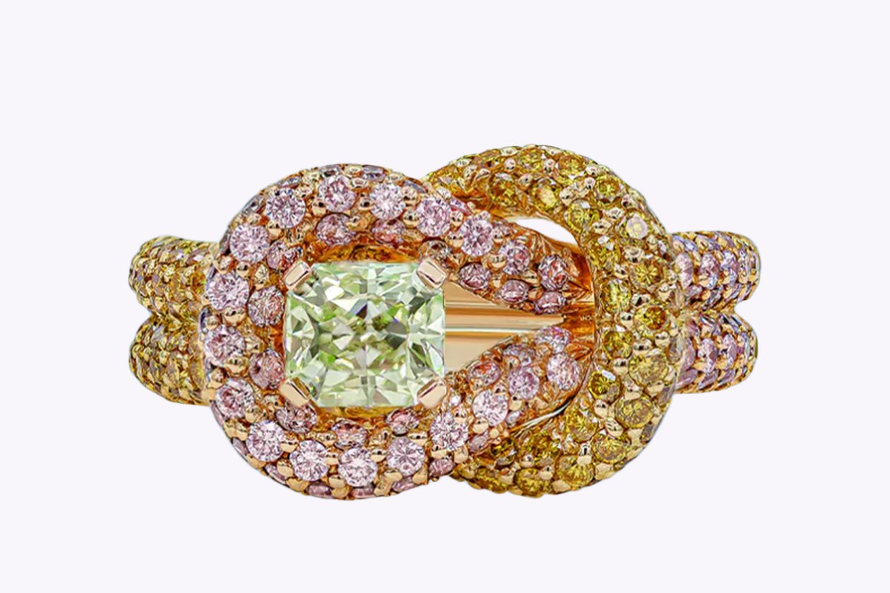 GIA Certified 0.70 Carat Green Diamond Intertwined Knot Fashion Ring in Rose Gold