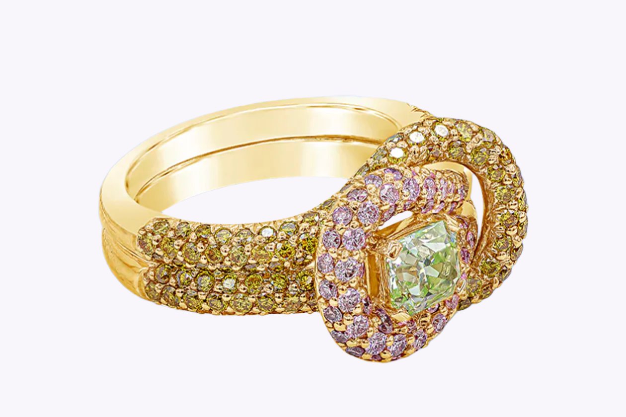 GIA Certified 0.70 Carat Green Diamond Intertwined Knot Fashion Ring in Rose Gold