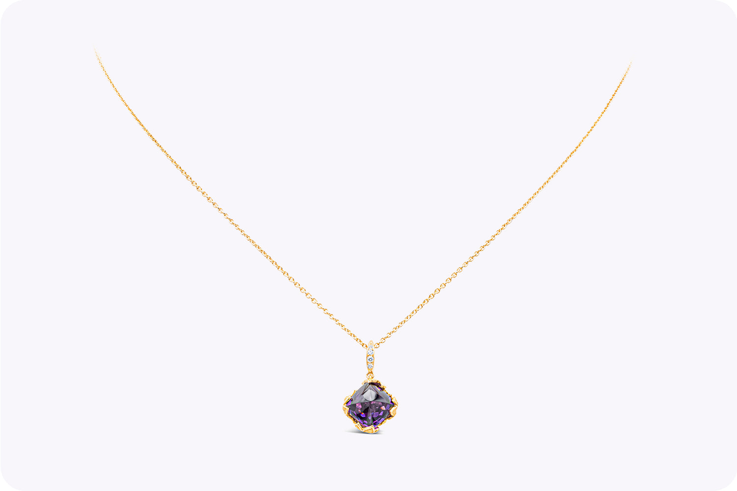 Carrera y Carrera 2.83 Carats Sugarloaf Amethyst & Diamond Lia Pendant Necklace in Yellow Gold