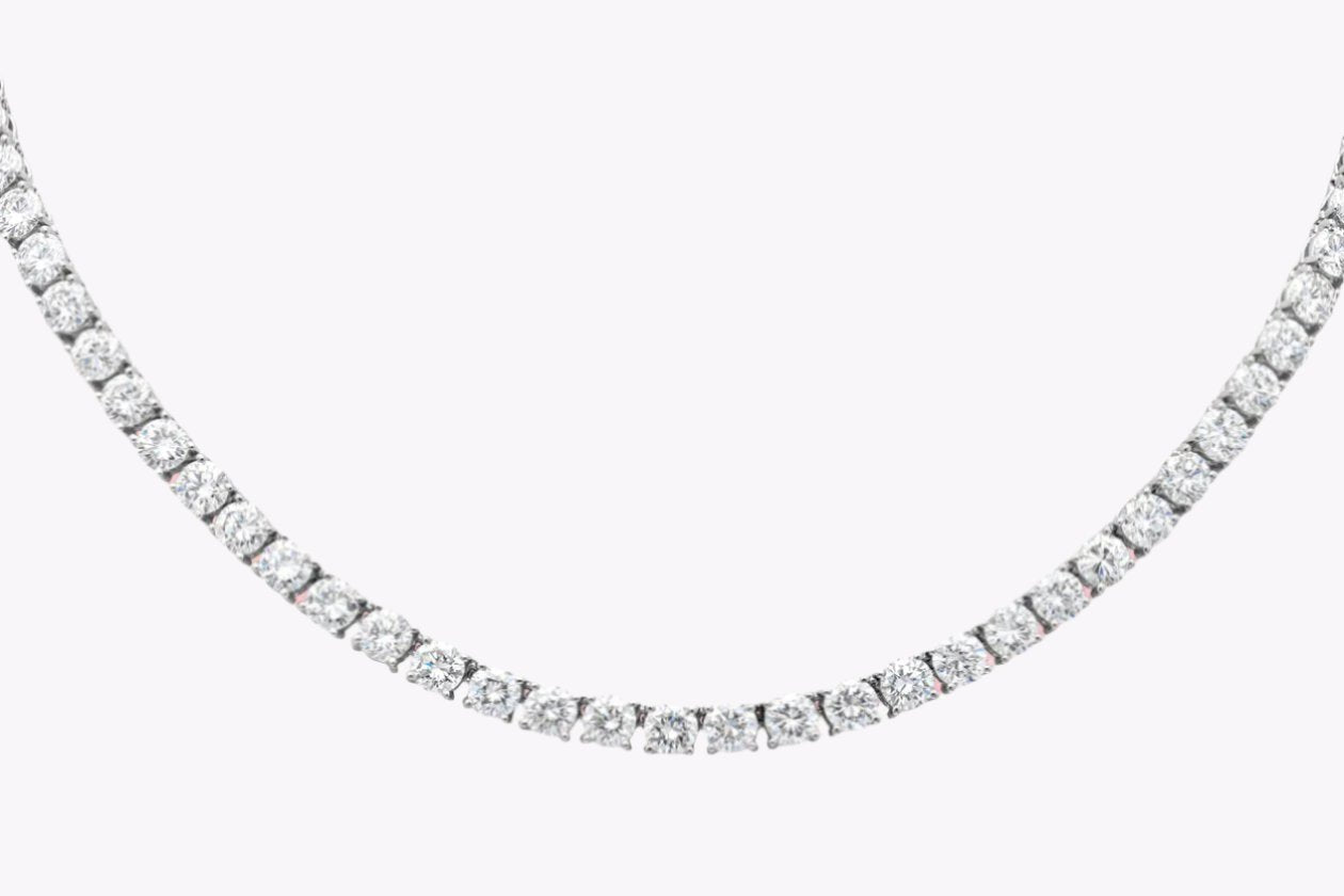 22.59 Carats Total Round Brilliant Cut Diamond Tennis Necklace in Platinum