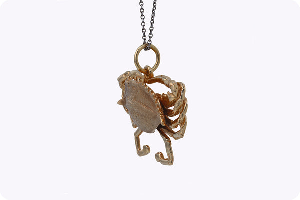 8.31 Gram Crab Pendant Necklace in Yellow Gold
