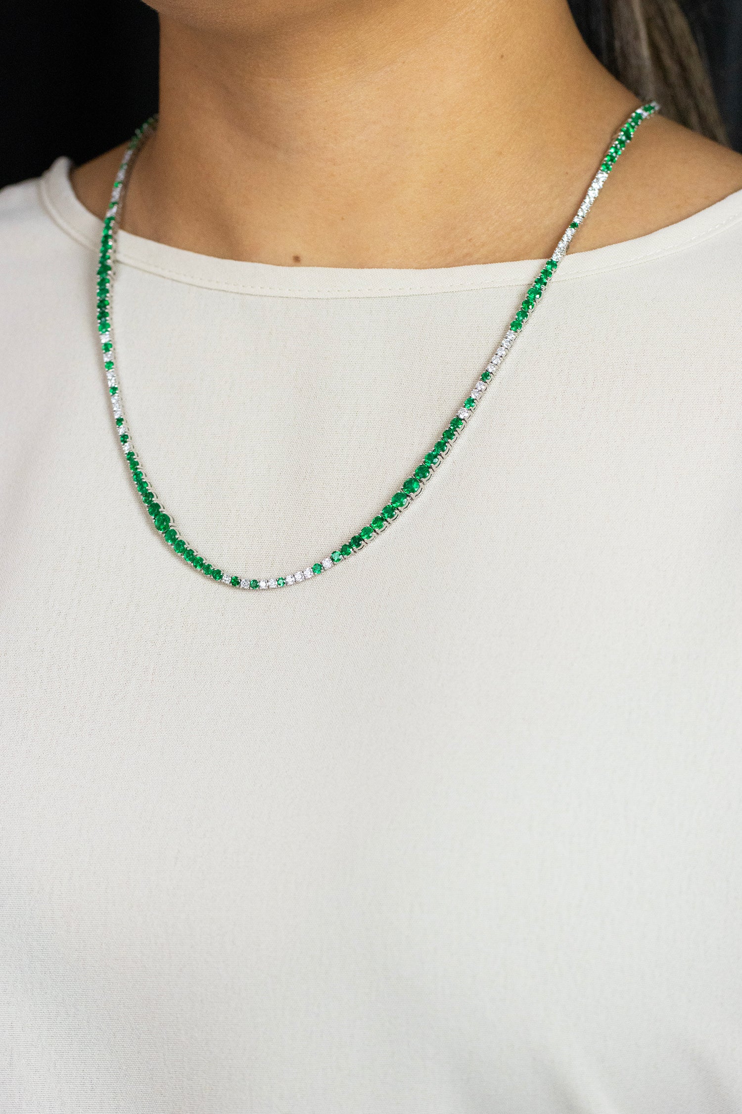 16.90 Carats Total Round Brilliant Cut Emerald & Diamond Tennis Necklace in White Gold