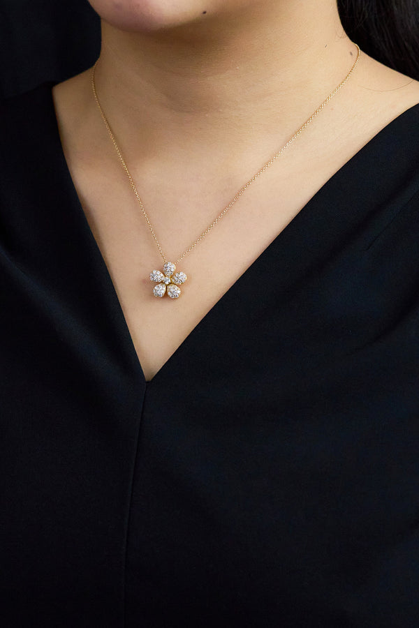 1.00 Round Brilliant Cut Diamond Floral Necklace