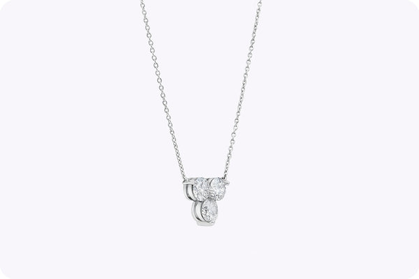 Round Brilliant Cut Diamond Clover Pendant Necklace in Platinum