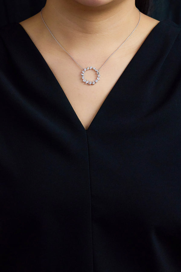 Radiant 1.61-carat mixed cut diamond pendant necklace.