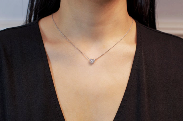 1.14 Carats Heart Shape Diamond Solitaire Pendant Necklace in White Gold