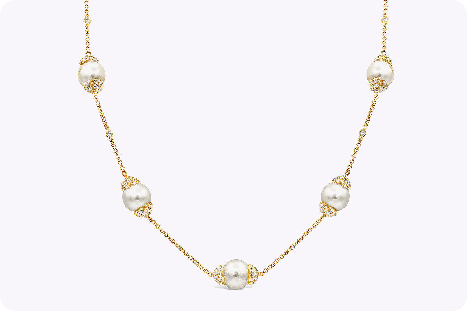 11.21 Carats Total Round Cut Diamond & South Sea Pearl Necklace in Yellow Gold