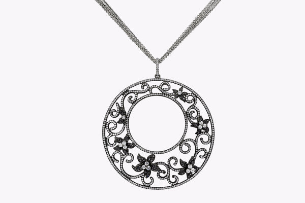 Round Cut Diamond Pendant Necklace