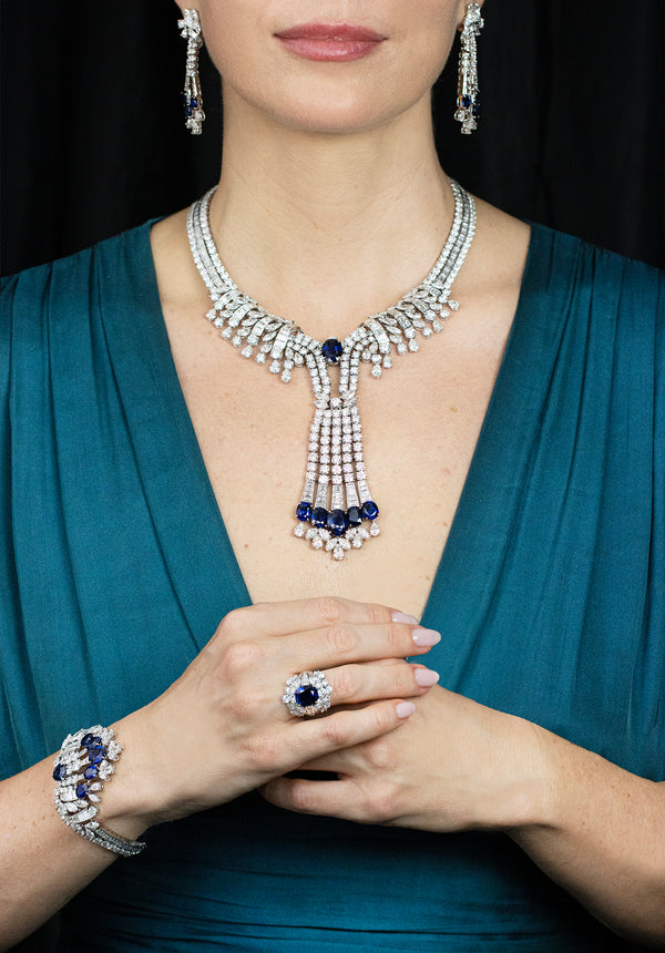 Important Sapphire & Diamond Jewelry Set in White Gold – Necklace, Bracelet, Earrings & Cocktail Ring