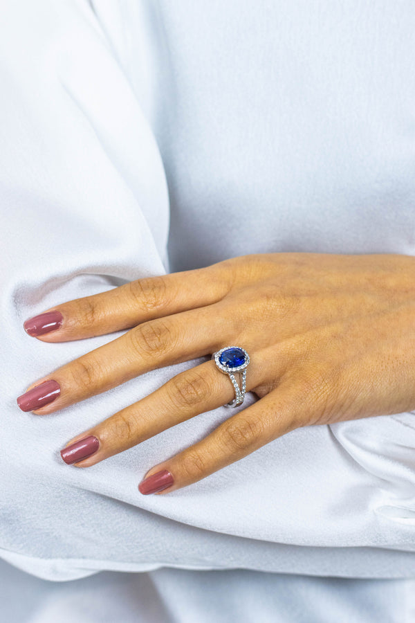 GIA Certified 2.68 Carats Oval Cut Sri Lankan Sapphire & Diamond Halo Engagement Ring in White Gold