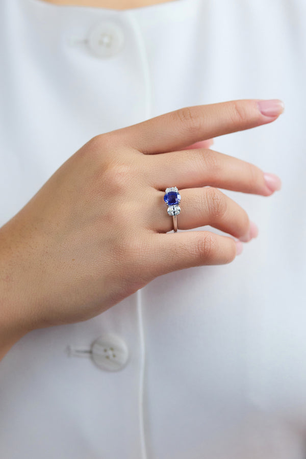 GIA Certified 2.55 Carats Oval Cut Sapphire & Diamond Three-Stone Engagement Ring in White Gold