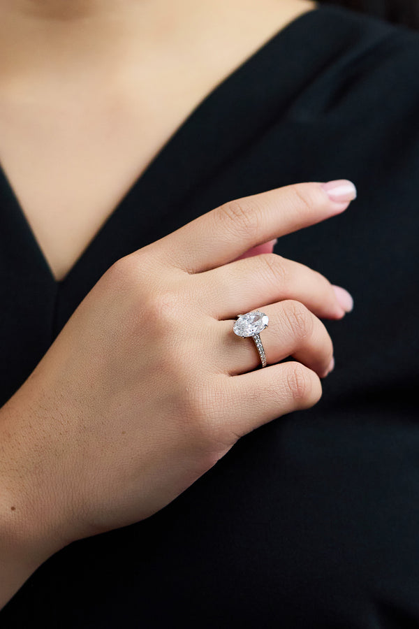 GIA Certified 3.61 Carats Oval Cut Diamond Engagement Ring in Platinum