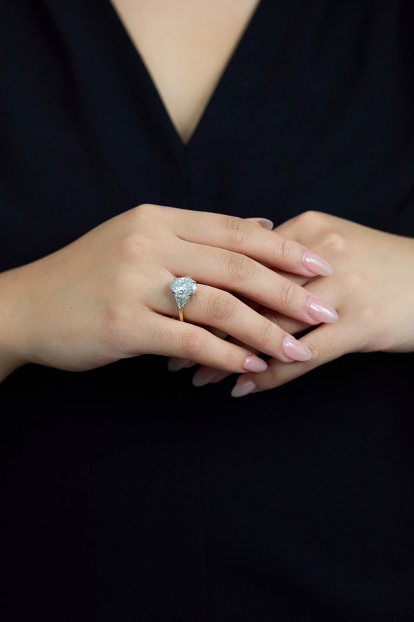  Oval Cut Diamond Engagement Ring