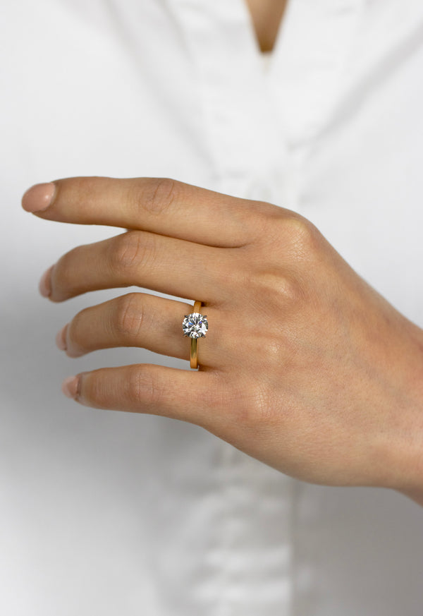 GIA Certified 1.57 Carats Round Brilliant Cut Diamond Solitaire Engagement Ring in Two-Tone Gold