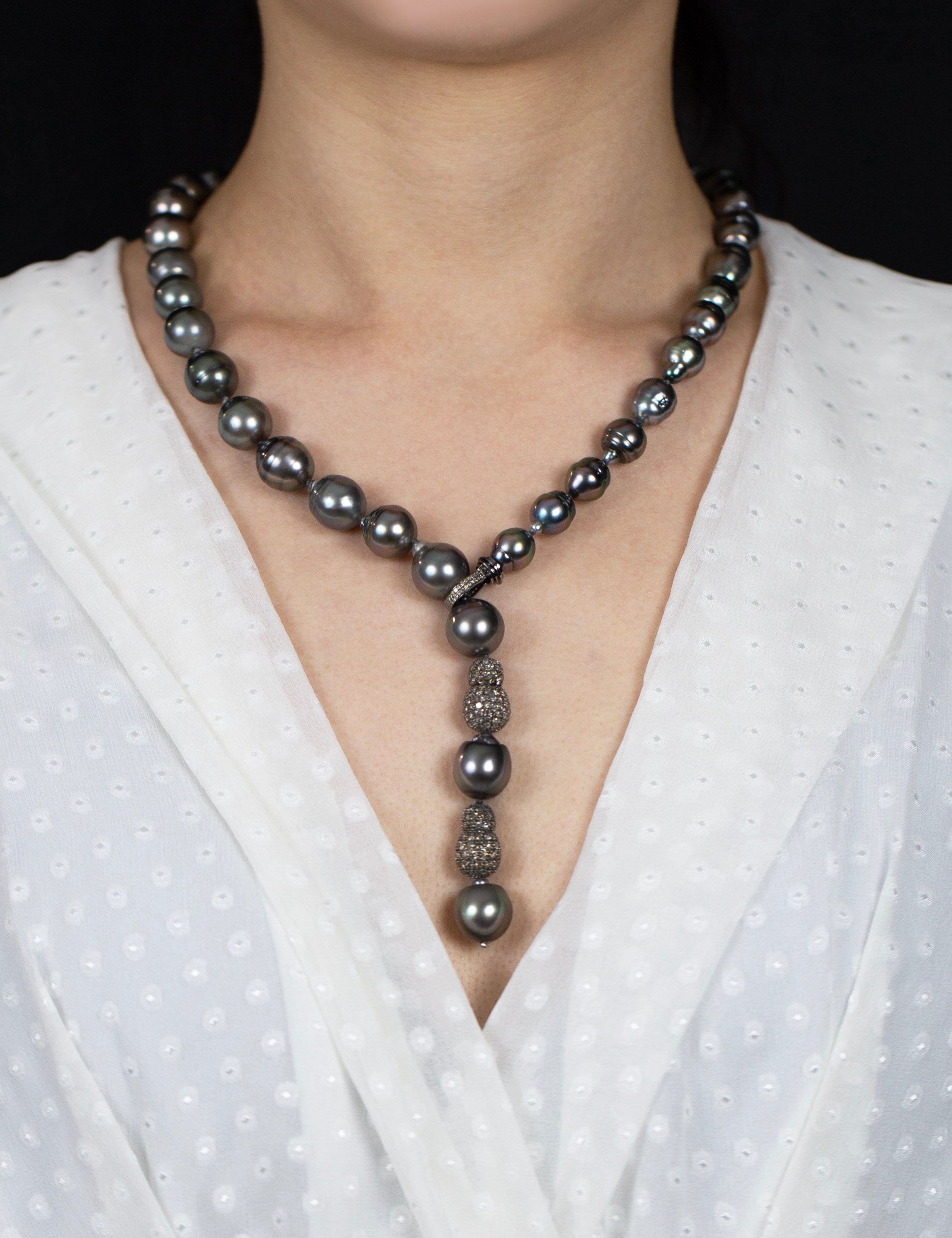 4.00 Carats Total Black Diamond & Tahitian Baroque Pearl Necklace in Black Rhodium