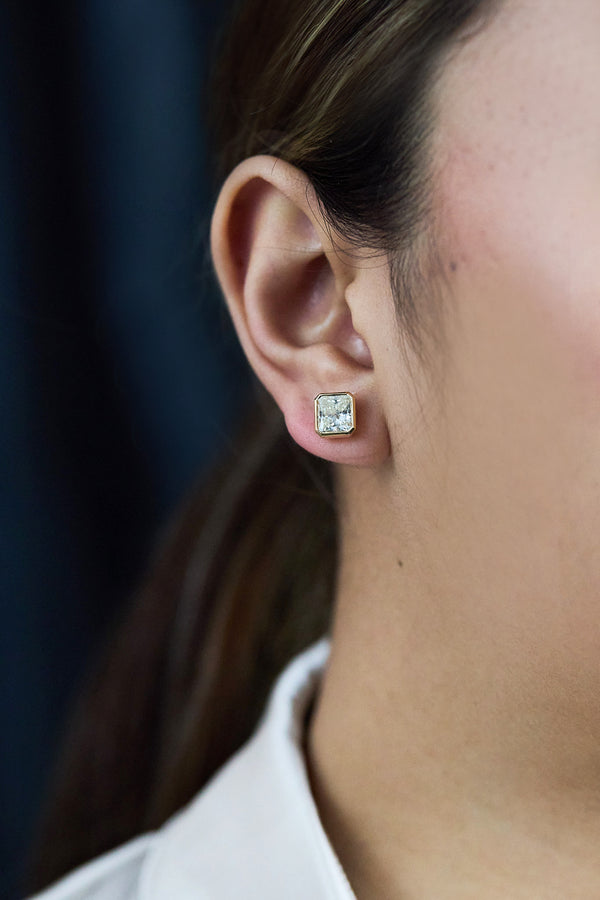 Radiant Cut Diamond Stud Earrings