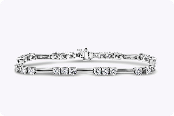 4.72 Carats Total Brilliant Round Diamond Tennis Bracelet in White Gold