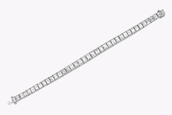 Baguette diamonds platinum tennis bracelet straight