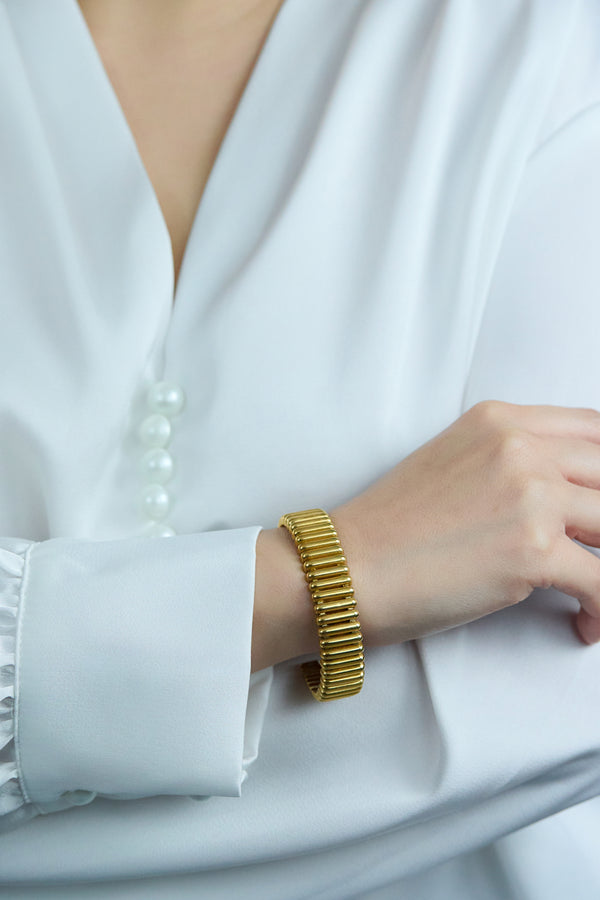 Column Cuff Bangle Bracelet in 18k Yellow Gold