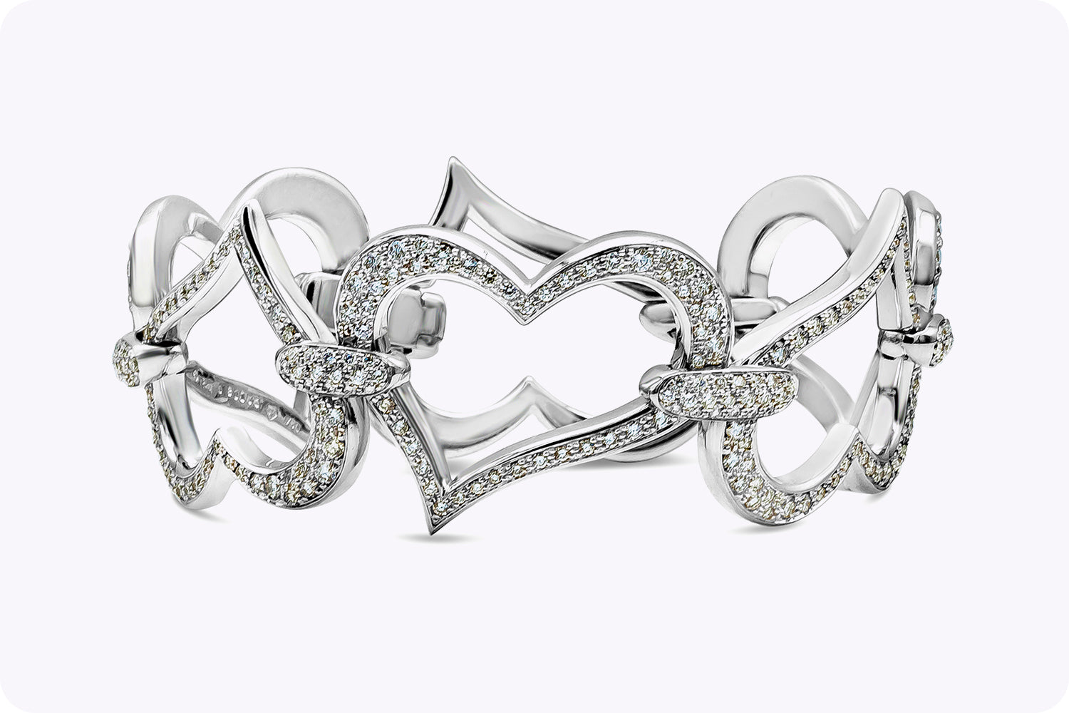 Piaget 4.7 Carats Total Round Brilliant Cut Diamond Link Heart Bracelet in White Gold