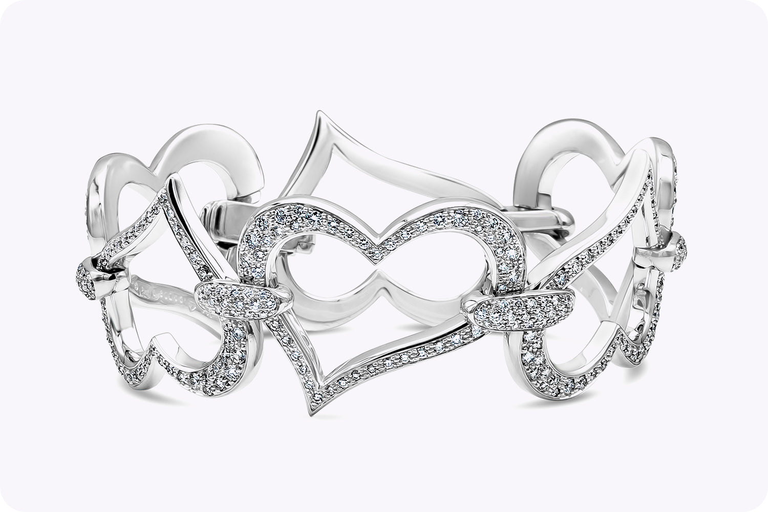 Piaget 4.7 Carats Total Round Brilliant Cut Diamond Link Heart Bracelet in White Gold