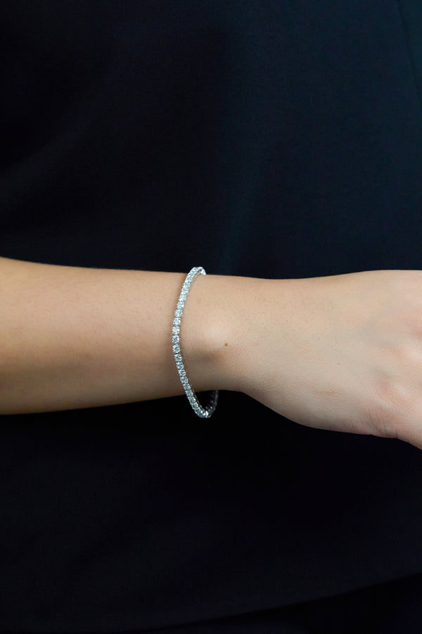 6.45 Carats Total Round Brilliant Cut Diamond Tennis Bracelet in White Gold