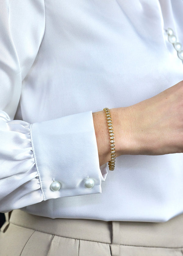 6.37 Carats Total Oval Cut Diamond Tennis Bracelet in Yellow Gold