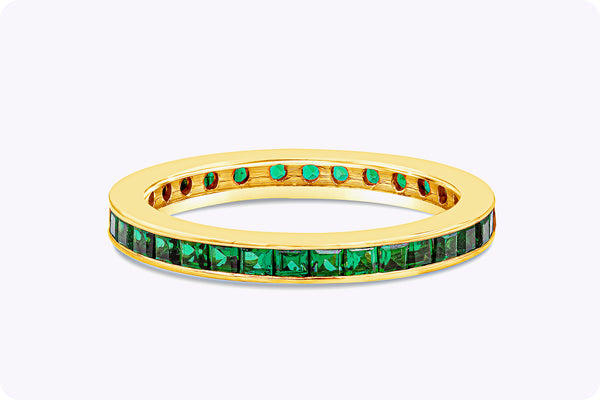 1.50 Carats Brilliant Round Cut Green Tsavorite Eternity Wedding Band Ring in Yellow Gold