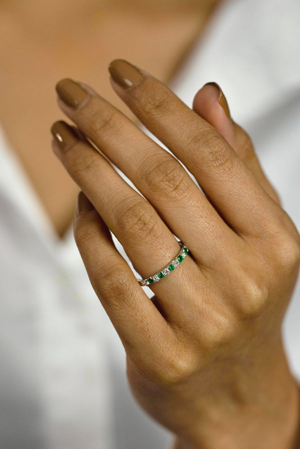 0.52 Carats Alternating Round Green Emerald and Diamond Half Eternity Wedding Band in White Gold