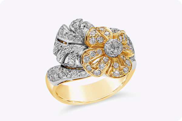 1.09 Carats Total Round Brilliant Cut Diamond Flower Fashion Ring in Yellow Gold