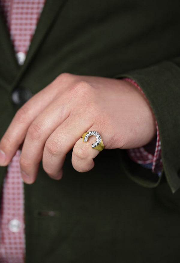 Vintage 0.40 Carats Brilliant Round Diamond Horseshoe Design Men's Ring in Yellow Gold
