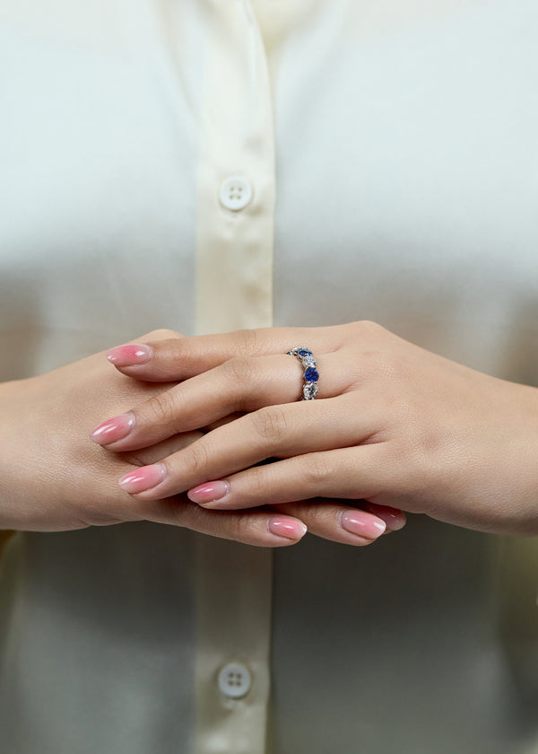 6.95 Carats Total Alternating Round Blue Sapphire and Diamond Eternity Wedding Band in Platinum