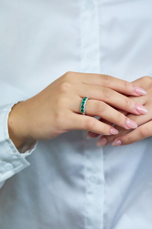 1.23 Carats Oval Cut Emerald & Diamond Halo Fashion Ring in White Gold