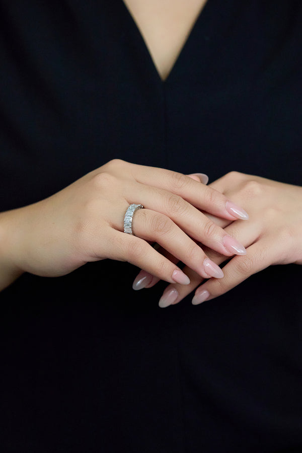 emerald cut diamond engagement rings