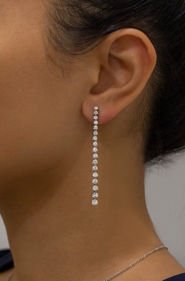 3.20 Carats Total Round Diamonds Drop Earrings