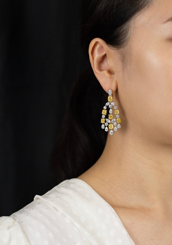 16.56 Carats Total Mixed-Cut Fancy Yellow & White Diamond Chandelier Drop Earrings in Platinum & Yellow Gold