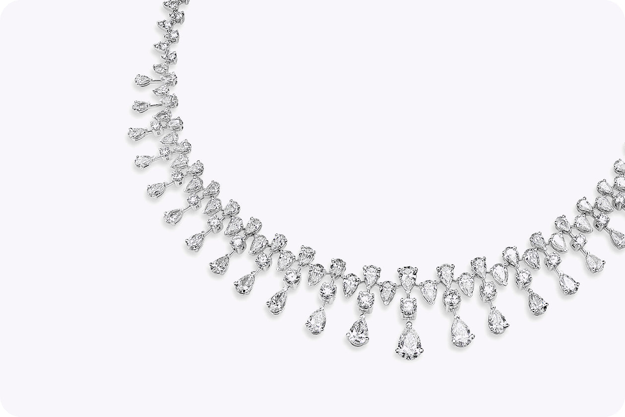 25.60 Carats Total Graduating Mixed-Cut Diamond Collar Necklace in White Gold