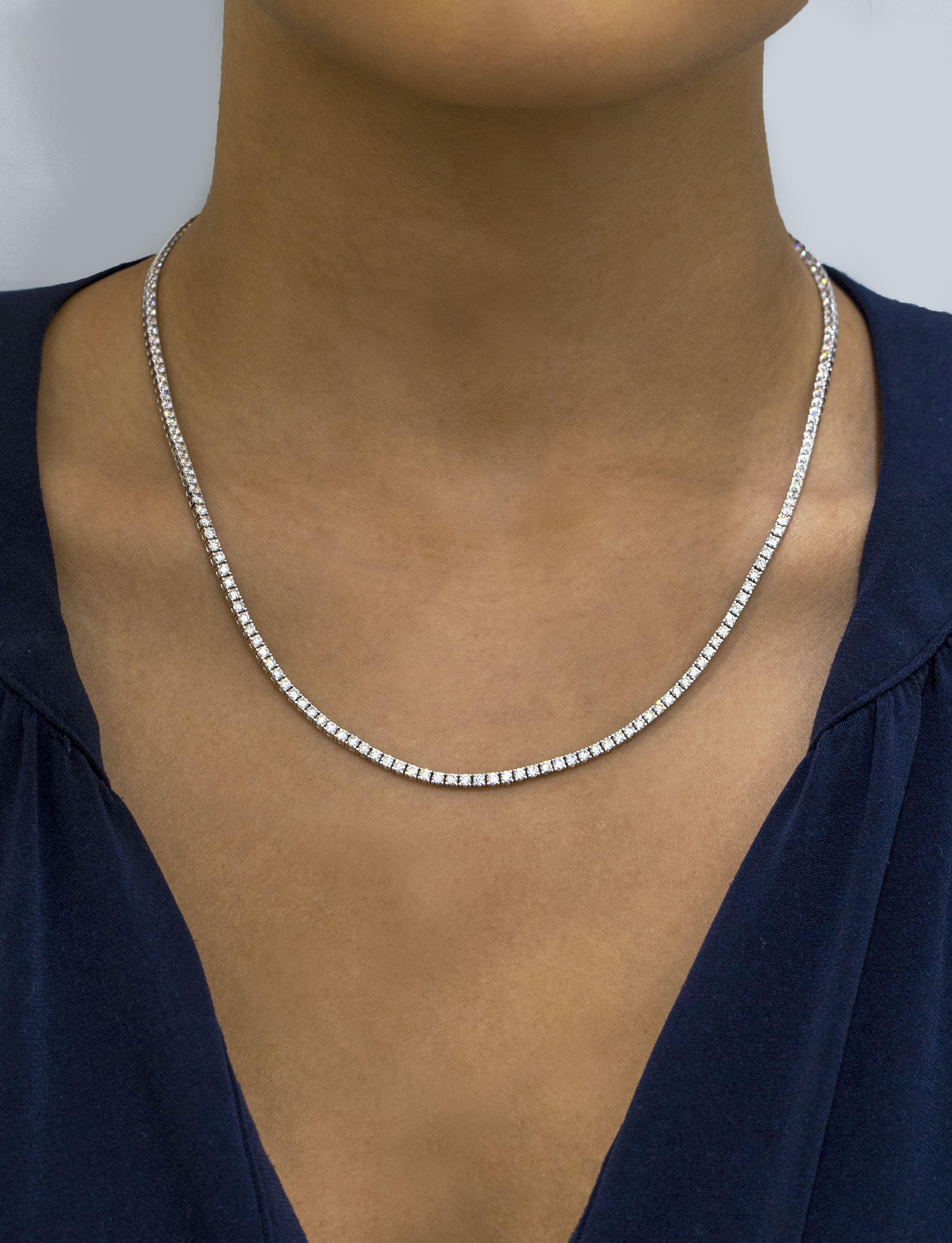 7.30 Carats Total Round Brilliant Cut Diamond Tennis Necklace in White Gold