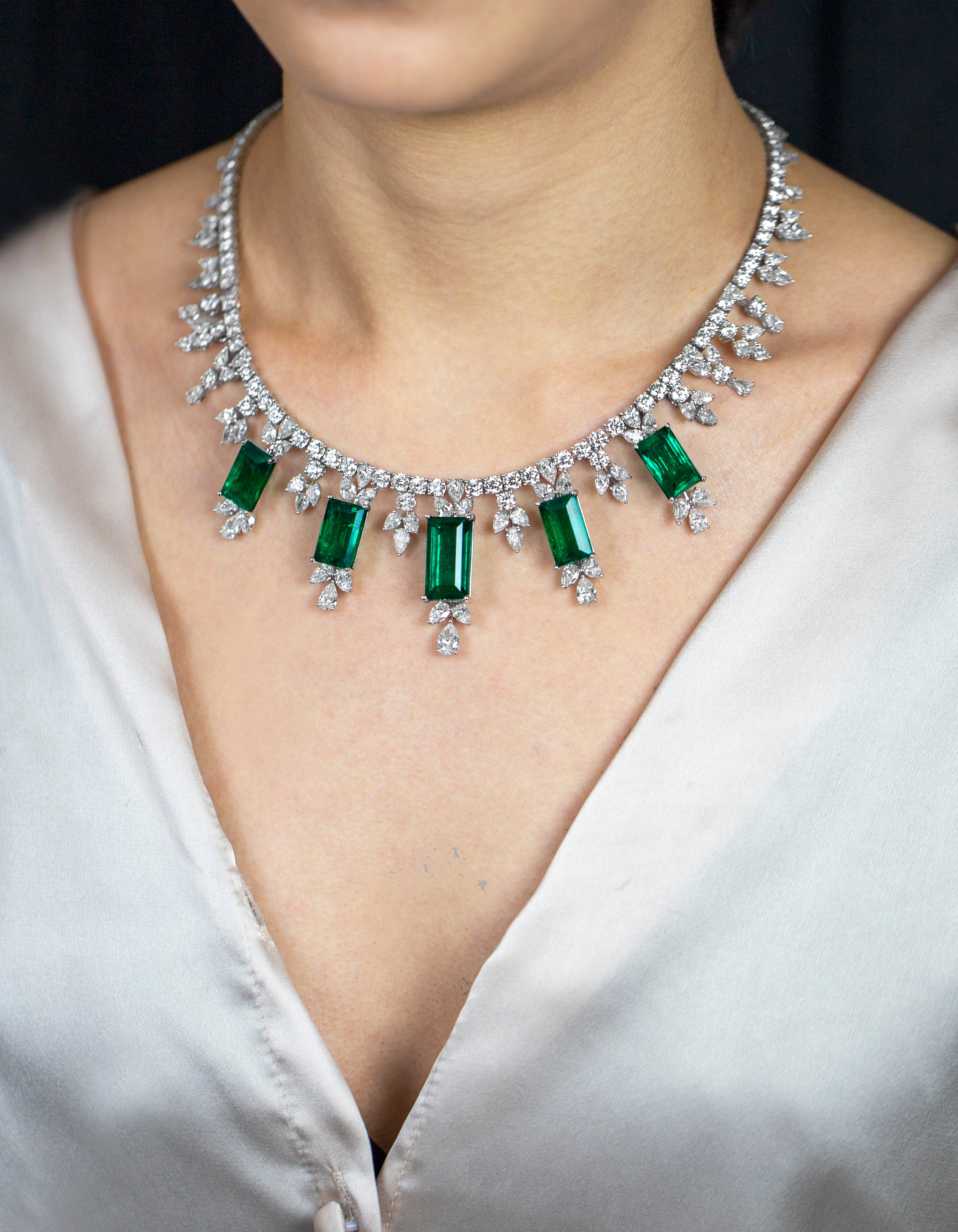 48.68 Carats Total Colombian Emerald Drop Necklace with Mixed Cut Diamonds in White Gold