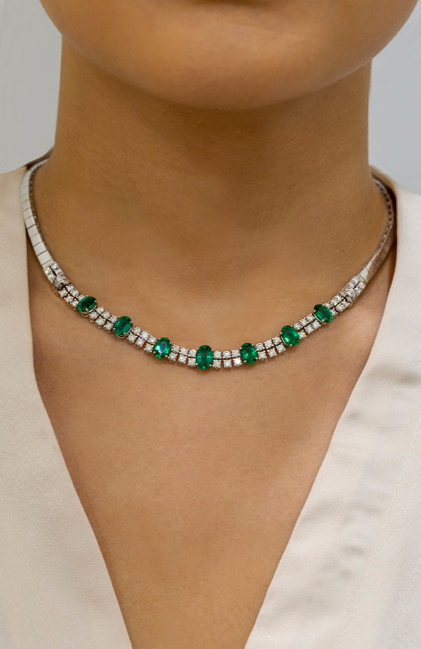 5.66 Carat Total Oval Cut Emerald with Diamonds Necklace