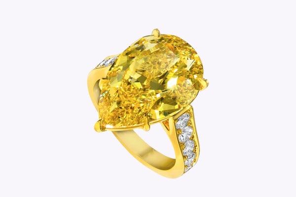 GIA Certified 10.06 Carats Pear Shape Yellow Diamond Engagement Ring in Yellow Gold