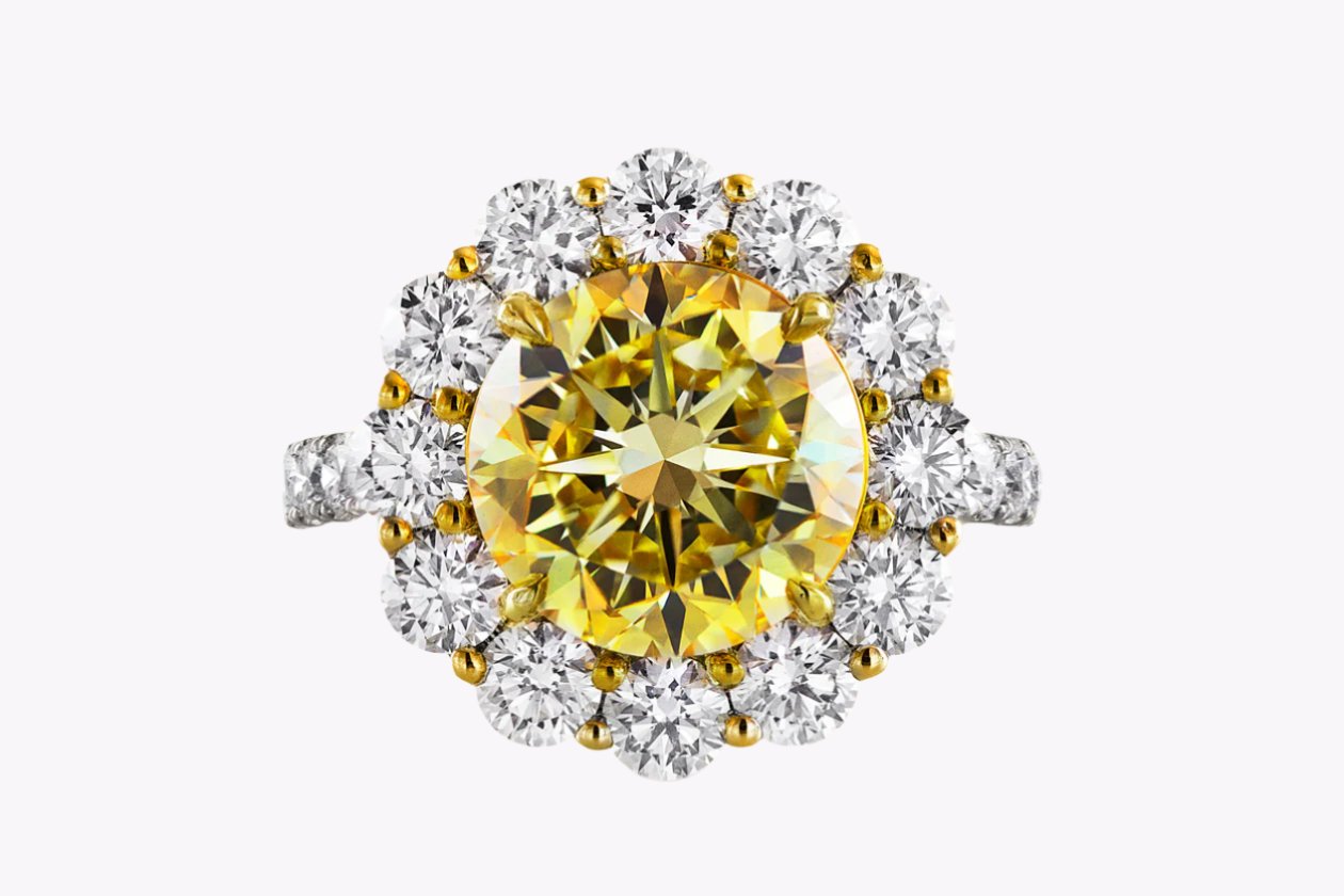 GIA Certified 4.47 Carats Round Brilliant Cut Yellow Diamond Engagement Ring in Yellow Gold & Platinum