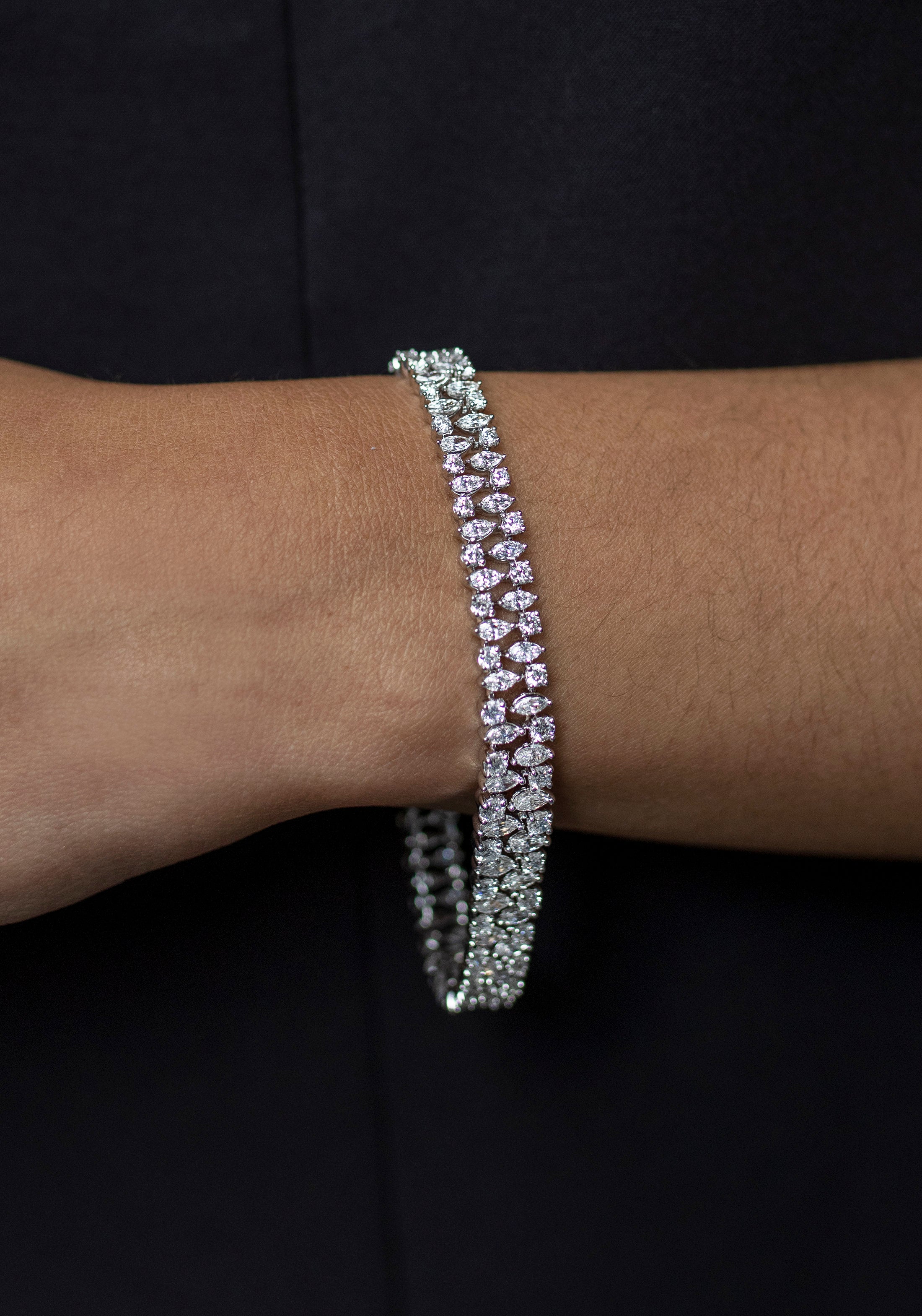 7.33 Carat Total Mixed Cut Diamond Bracelet in White Gold