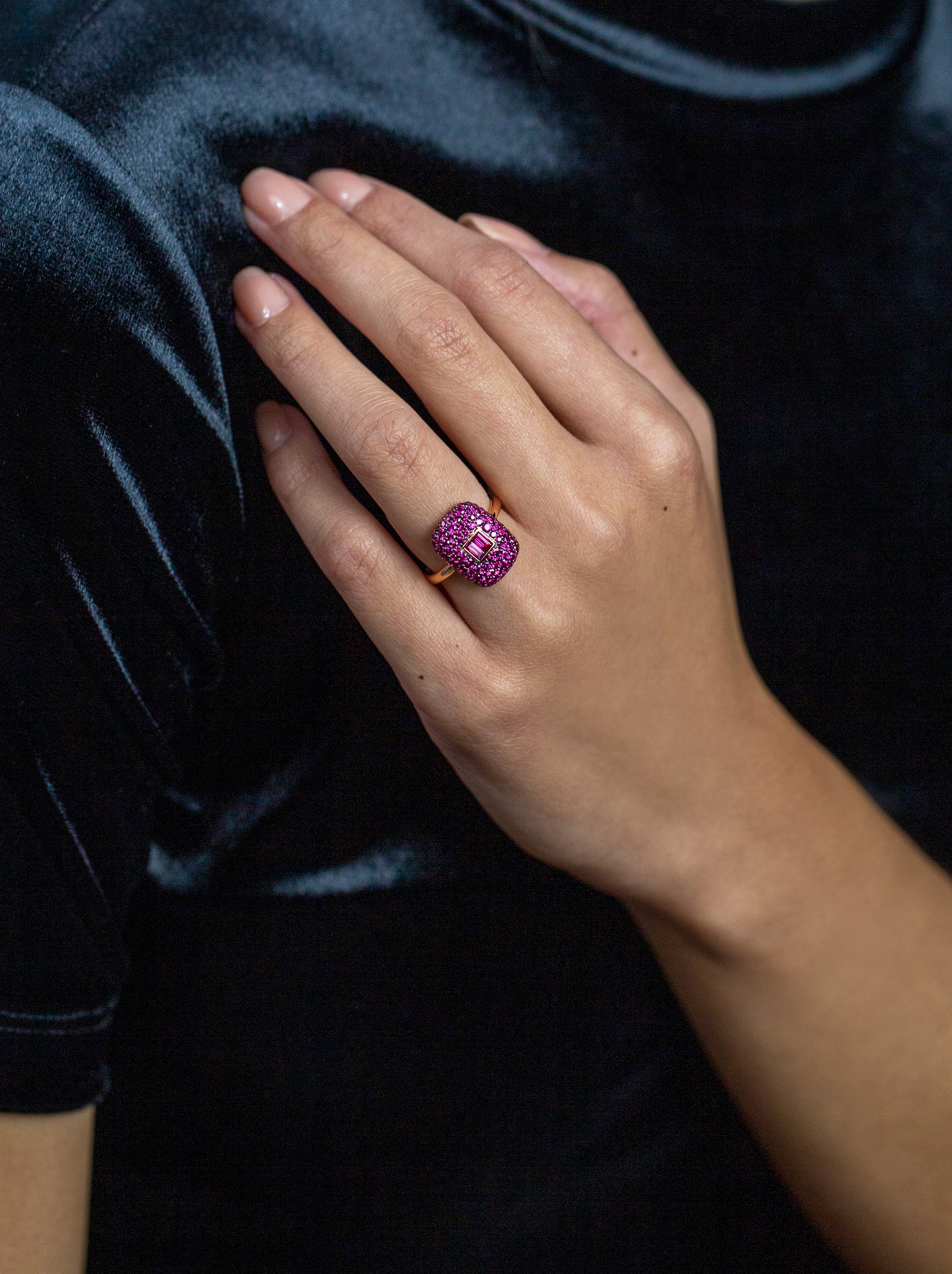 1.85 Carats Total Mixed-Cut Red Ruby Fashion Ring in Rose Gold